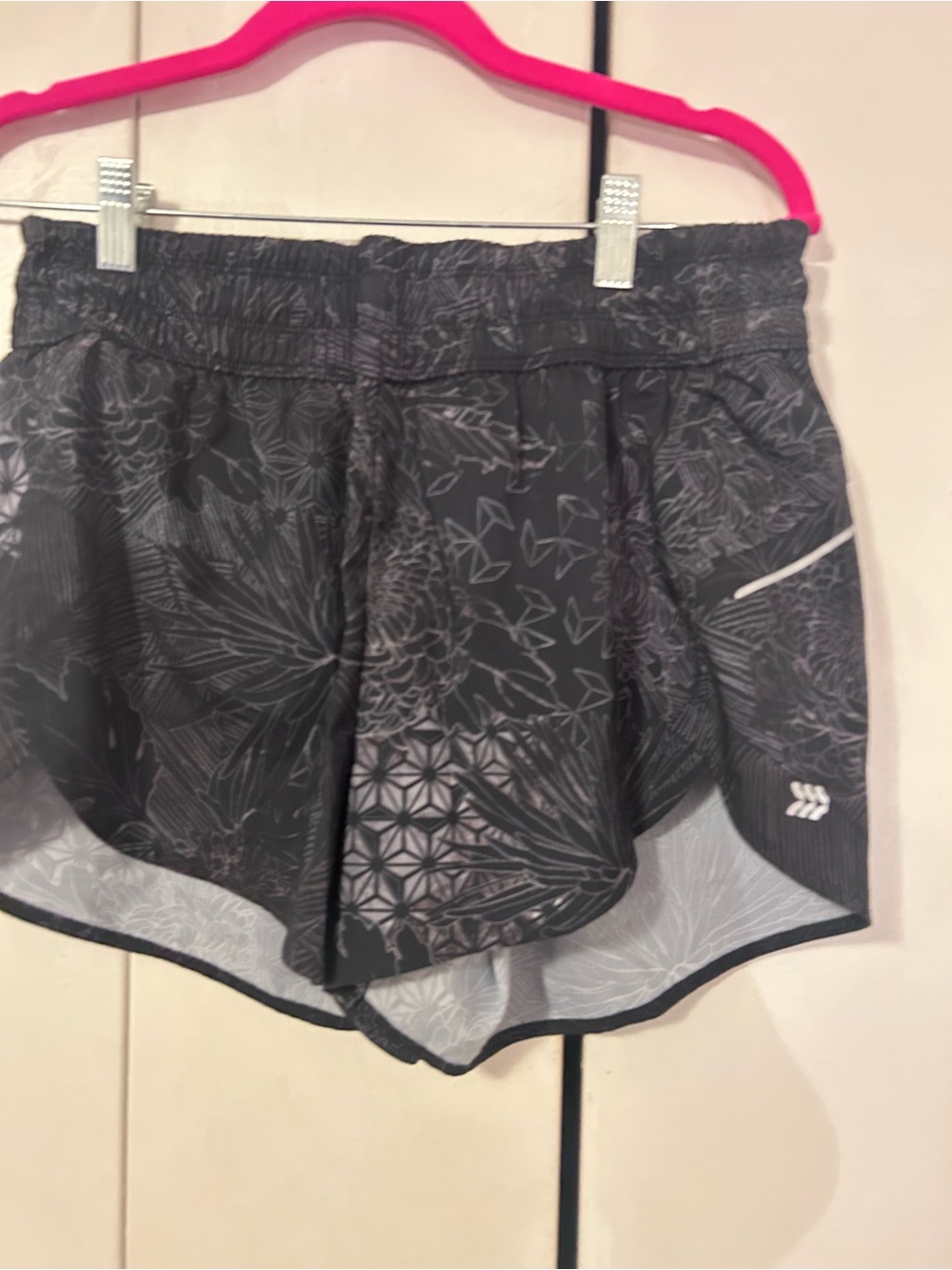 all in motion Black Floral-Print Athletic Shorts